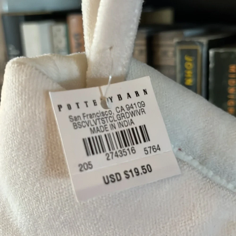 NWT. Pottery Barn Sticking